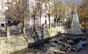 Apartamentos Pinos Genil